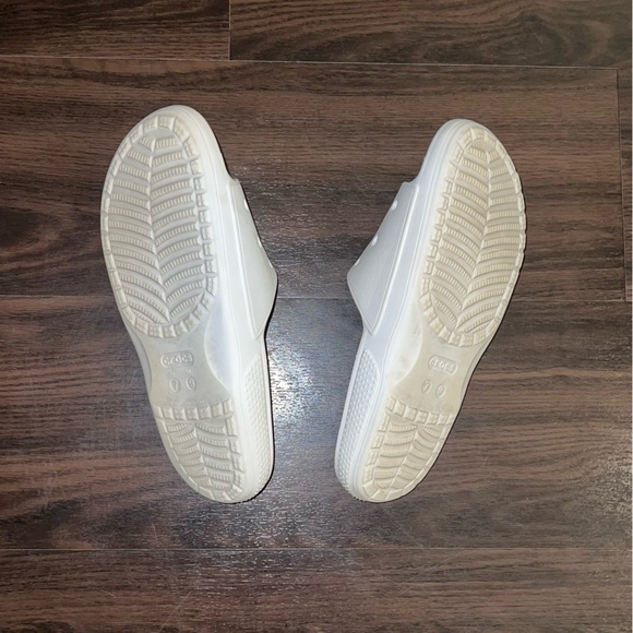 Crocs White Slide Sandals - Picture 3 of 3